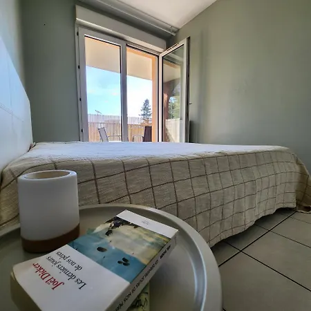 Apartment Au Calme A A Proximite De ! Nice
