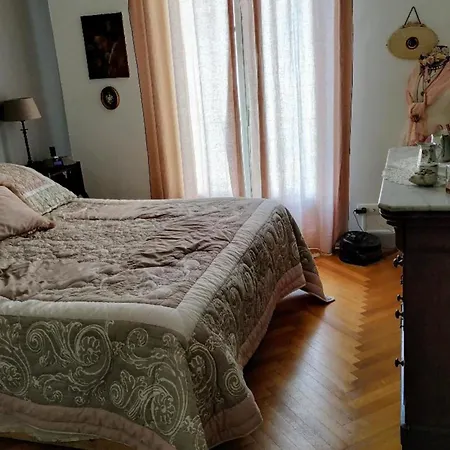 2 Pieces Avec Terrasse Et Vue