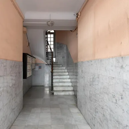 #25 2bdr Port, 5min From The Old Town Balcony, Ac&wifi Apartment