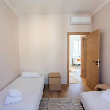 #25 2bdr Port, 5min From The Old Town Balcony, Ac&wifi * Nice