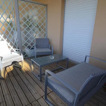 Appartement 5 Personnes Avec Piscine Sur La Corniche Fleurie à Nice