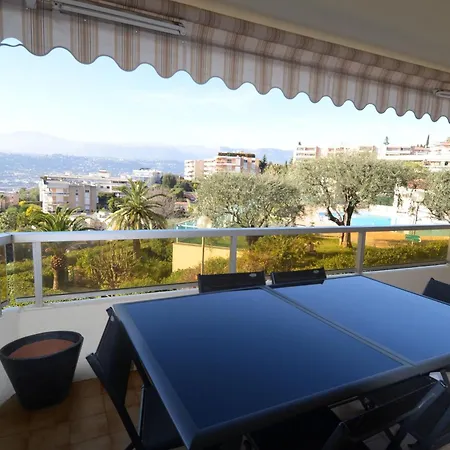 5 Personnes Avec Piscine Sur La Corniche Fleurie à Appartement Nice