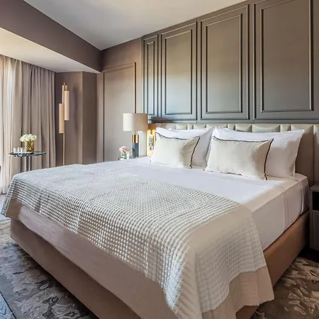 Anantara Plaza - A Leading Of The World Hotel 5*