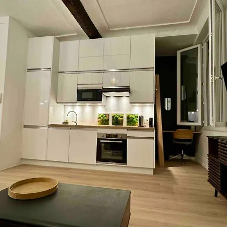 Apartment 06r - Modern - Vieux Nizza