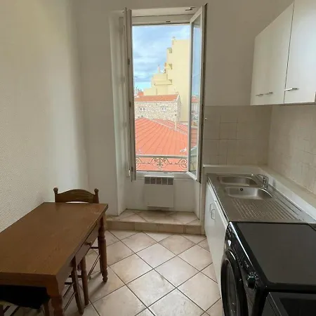 Apartment Grand Dans Le Centre De *