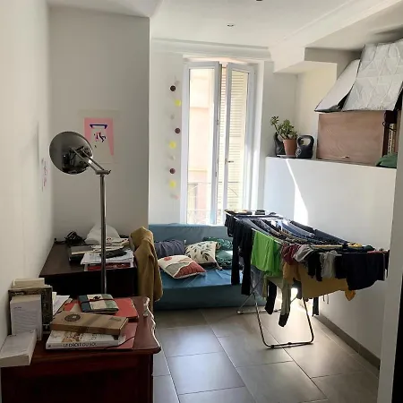 3-r Bright, Within 15 Min Walk