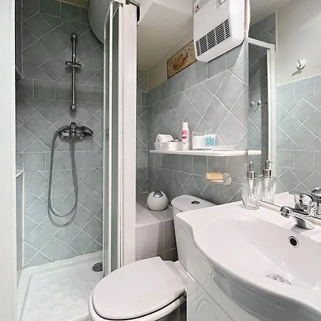 Apartment Cosy Avec Jardin Privatif - Carabacel, Nice