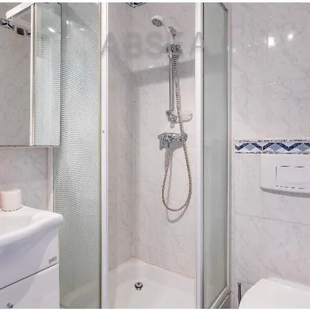 Apartment Bells Terres Grand Vue Et Jardin,piscine Nice