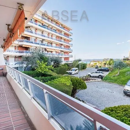 Apartment Bells Terres Grand Vue Et Jardin,piscine