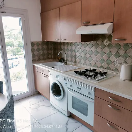 Spacieux 3 Et Balcon * Nice