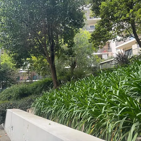 Beau A Centre Apartment
