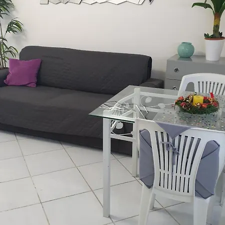 Place Close To The Sea Apartment *