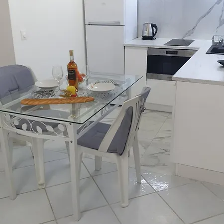 Apartment Place Close To The Sea