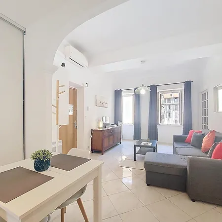 Nestor&jeeves - Bela Vista - - Near Nice