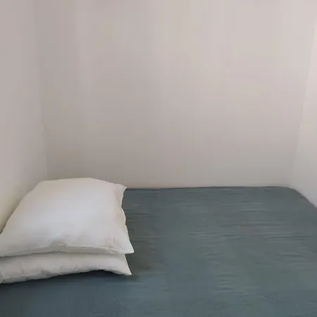 Nouveau Carre D'or *