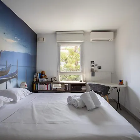 Air-conditioned Near Liberation District Apartment Nice
