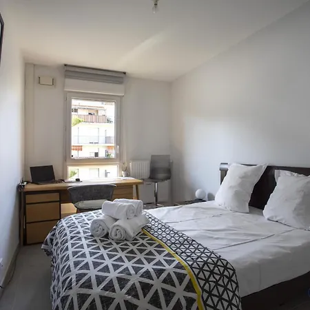 Apartment Air-conditioned Near Liberation District Nice