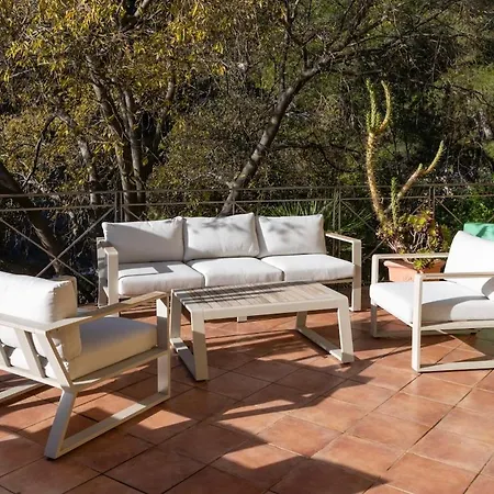 Maison Nicoise, Jardin, Piscine, Parking Double * Nice