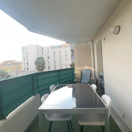 French Riviera Apartment *