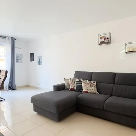 Two Apartment *