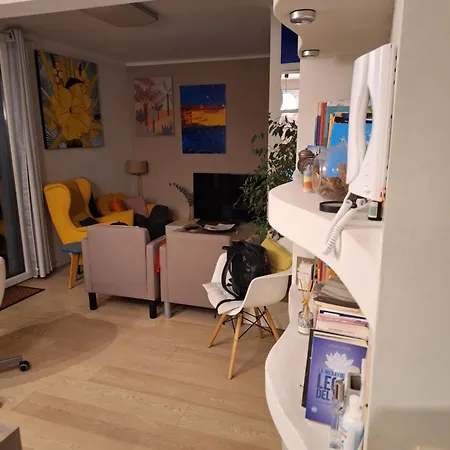 Apartment Zona Porto A 10 Mn A Piedi Dal Mare *