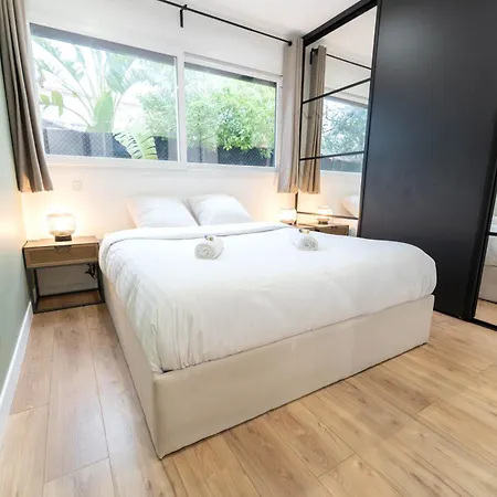 Magnifique Avec Piscine Et Jardin *