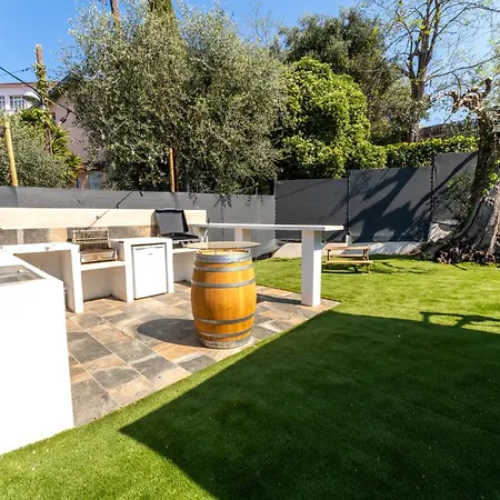 Magnifique Avec Piscine Et Jardin * Nice