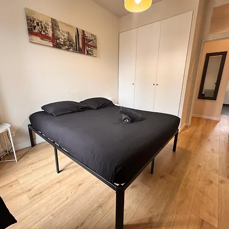 Hype-center Balcony 3br Ac Near Tram For6 Guests *