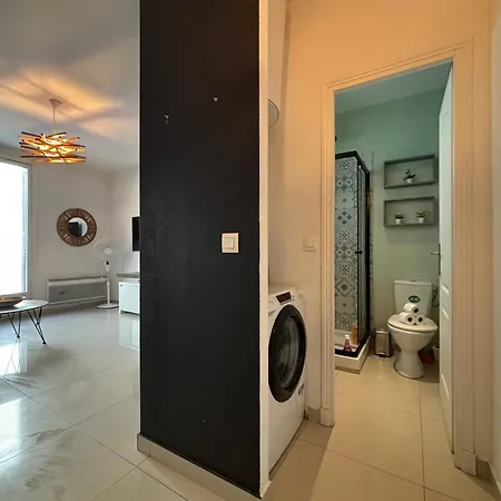 2 Liberation Proche Tram Apartment *