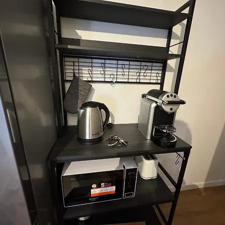 Beau A Centre Apartment