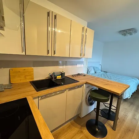 Beau A Centre Apartment *