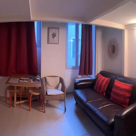 Tranquil With Mezzanine In Carre Dor Holiday home