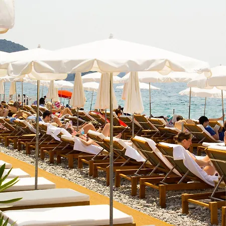 Victoria Hotell 4*