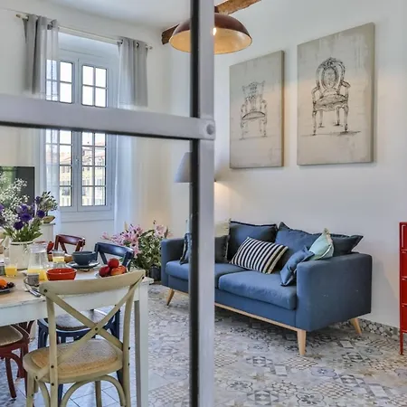 Garib - Place Garibaldi - 4 - Balcony Apartment *