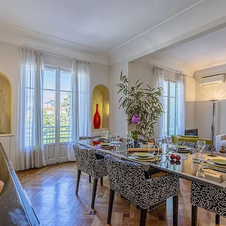 Victor Hugo - Beautiful Apartment - View Over Garden