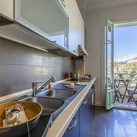 Victor Hugo - Beautiful Apartment - View Over Garden *