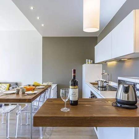 Apartamento Fleurs 22 - City Center - Modern W Terrace *