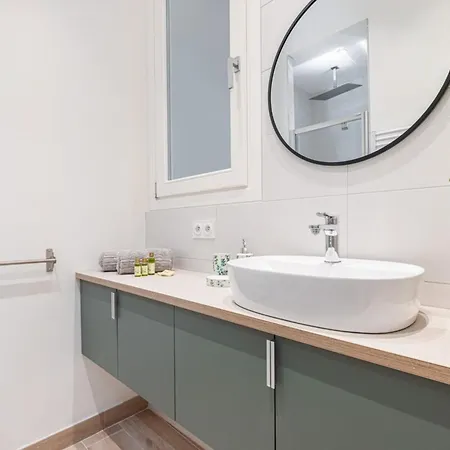 Gesu - 2 Bedroom In Old Town - Gesu Square * Nice