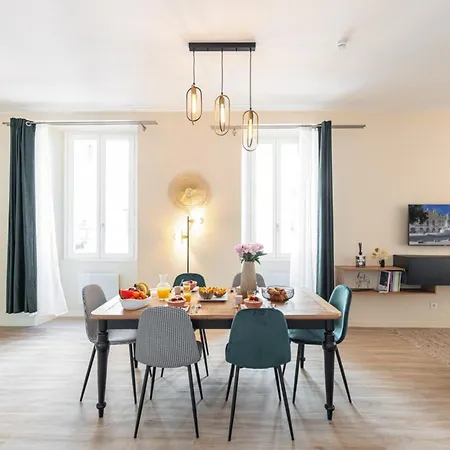 Gesu - 2 Bedroom In Old Town - Gesu Square * Nice