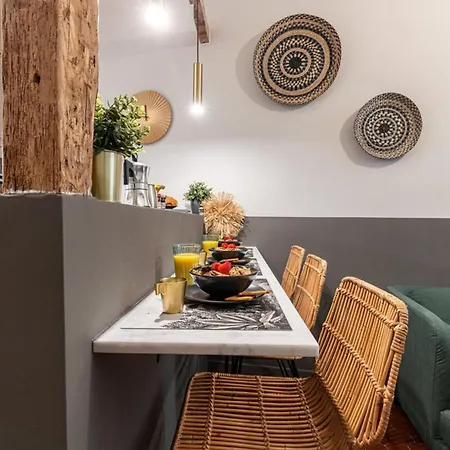 Appartement La Croix - Old Town Modern Apartment - 2 Bedrooms