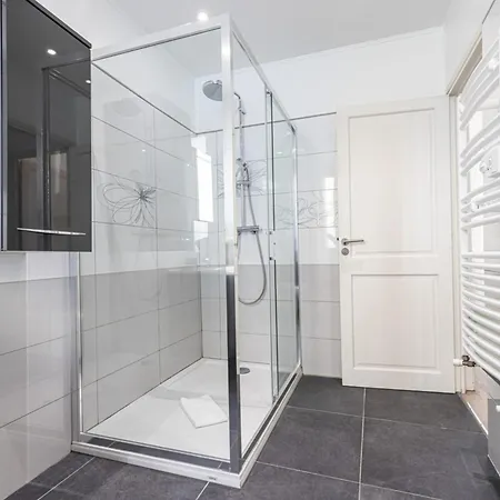 Apartment Ponchette - Independent House Promenade Des Anglais Nice