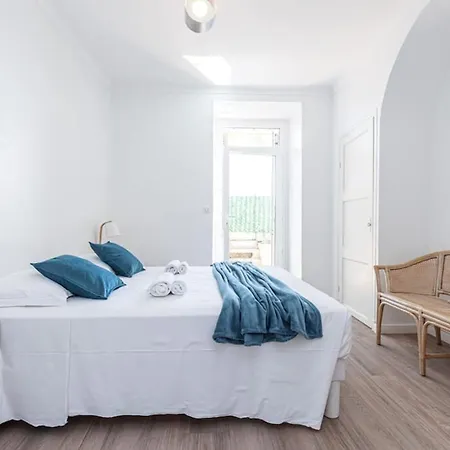 Ponchette - Independent House Promenade Des Anglais * Nice