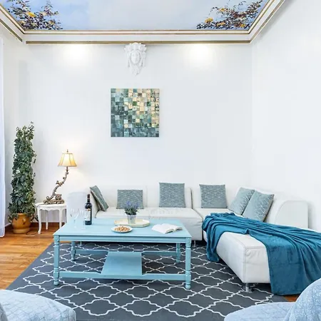 My Casa - Risso - Comfortable 3 Bedrooms With Balcony Apartment