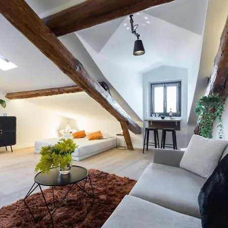 Massena 44 - Stunning Studio On Massena Square Apartment