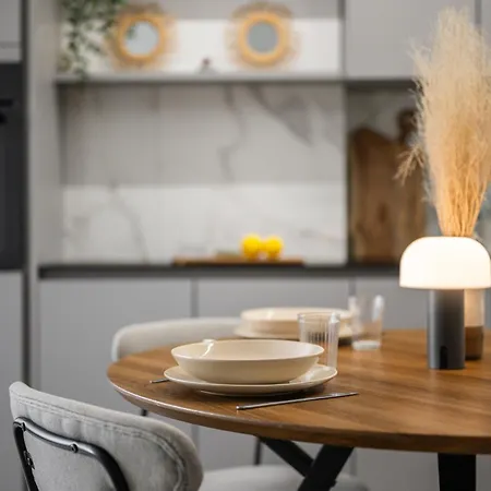 Apartment - Mordern Sea Close