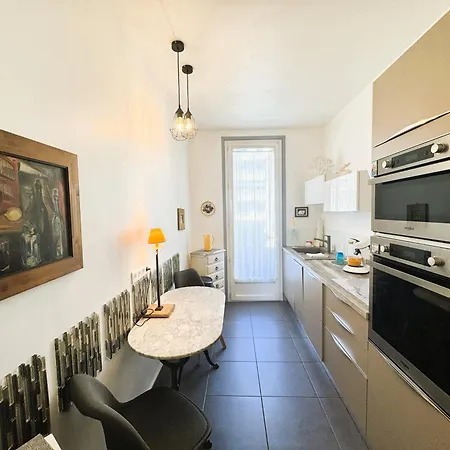 2 Pieces Avec Terrasse Et Vue *
