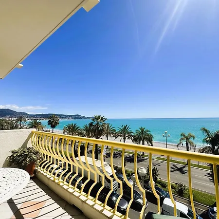 Apartment 2 Pieces Avec Terrasse Et Vue Nice