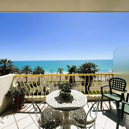 2 Pieces Avec Terrasse Et Vue Nice