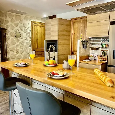 Le Splendide Yourhosthelper Apartment *