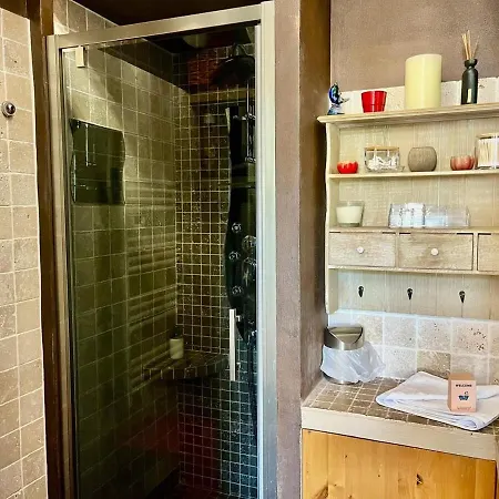 Le Splendide Yourhosthelper Apartment
